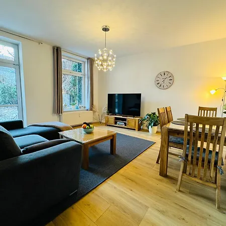 Attraktive Im Grünen Hinterhof Apartment Schwerin (Mecklenburg-Vorpommern)