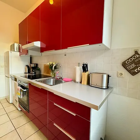 Attraktive Im Grünen Hinterhof Apartment *