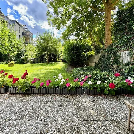 Attraktive Im Grünen Hinterhof Apartment *